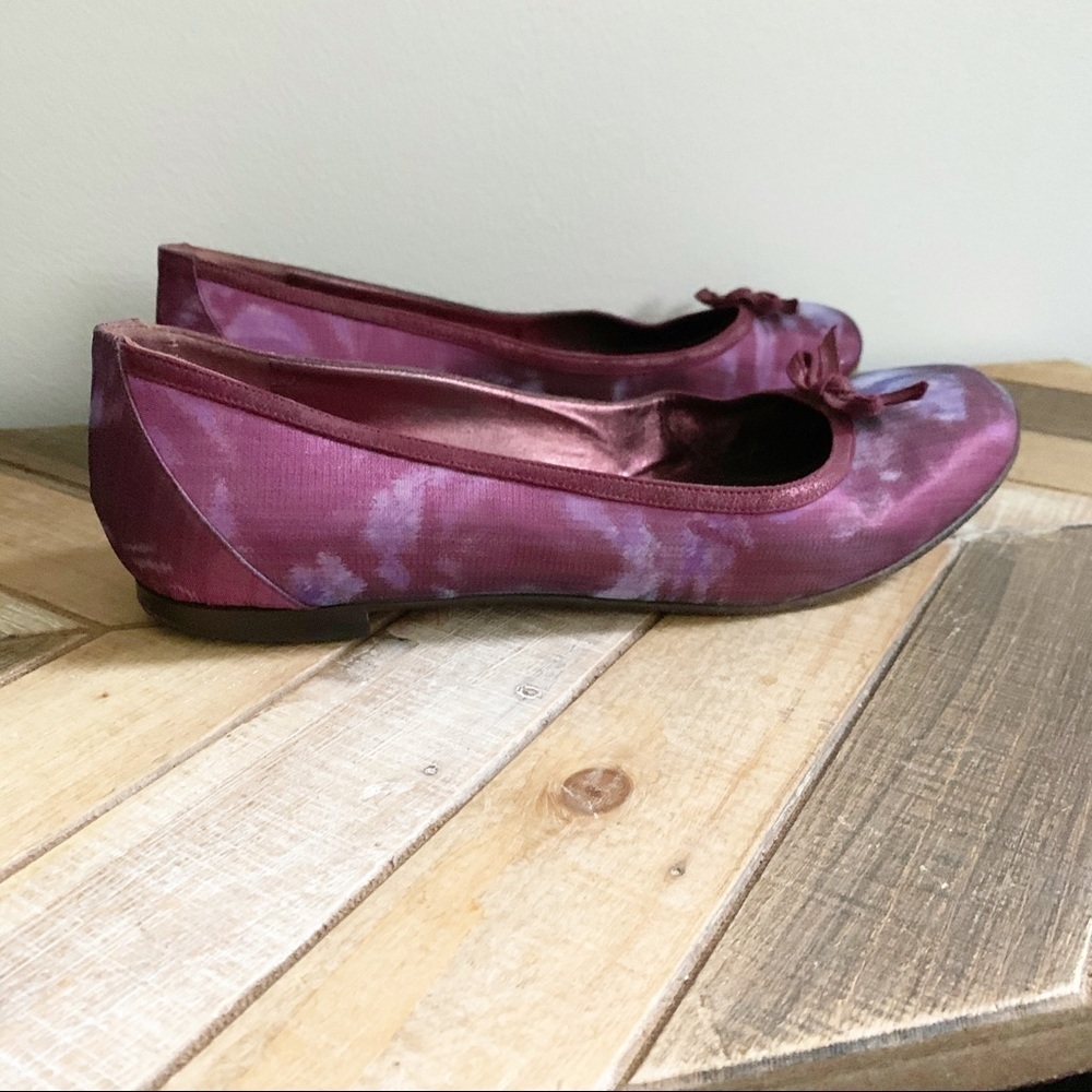 Manolo Purple Silk Floral Flats - Picture 6 of 13